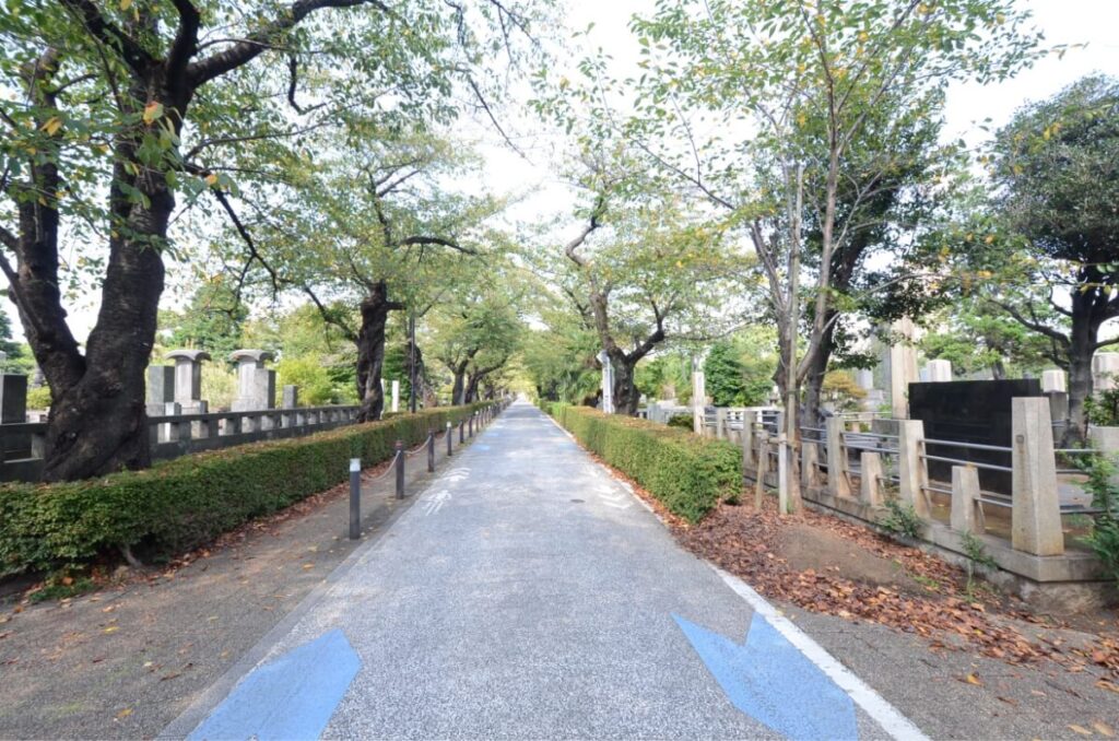 都立青山霊園